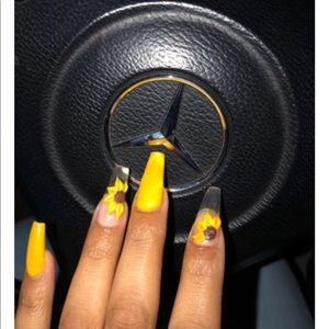 Meet your Posher, Monica